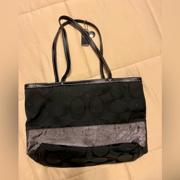 Authentic Coach - Picture 1 of 3